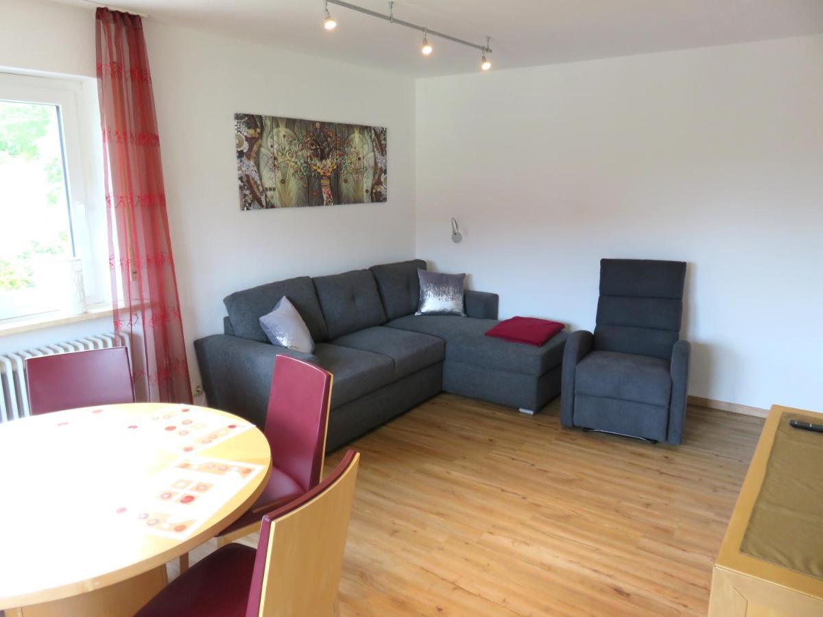 Apartment Weiss, Sandra Weiss *